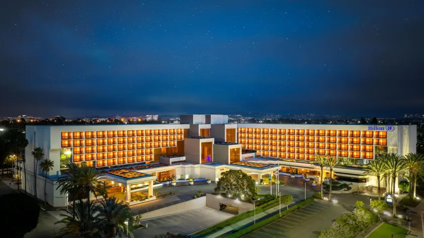 Hilton Orange County/Costa Mesa - Image 1
