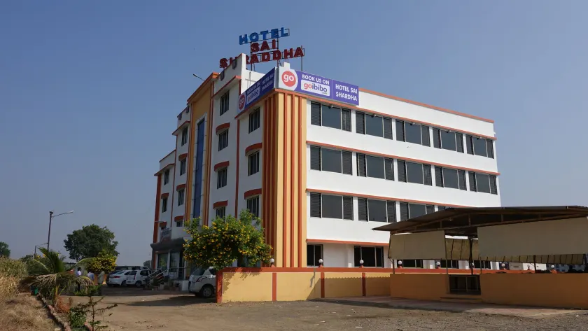 Hotel Sai Shraddha - Image 1