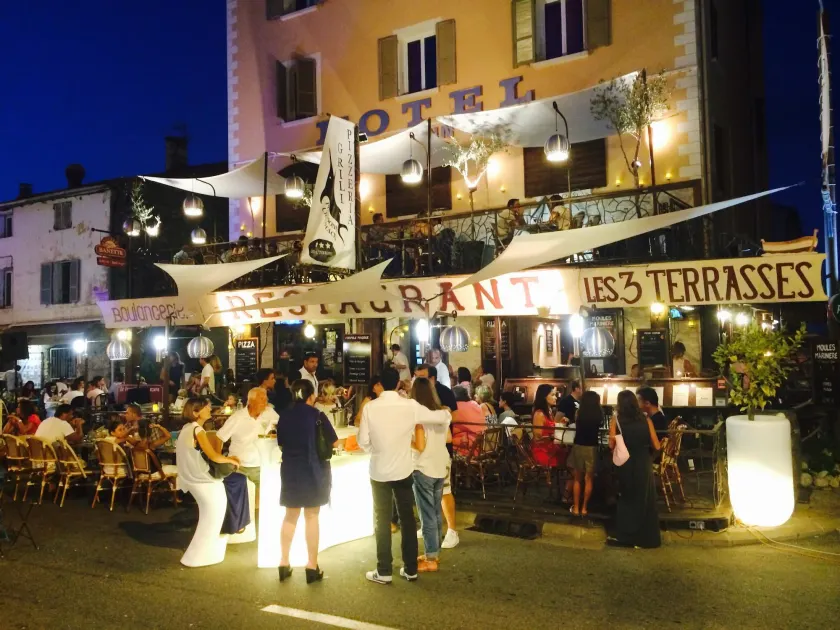 Hôtel Les 3 Terrasses Sari-Solenzara - Image 1