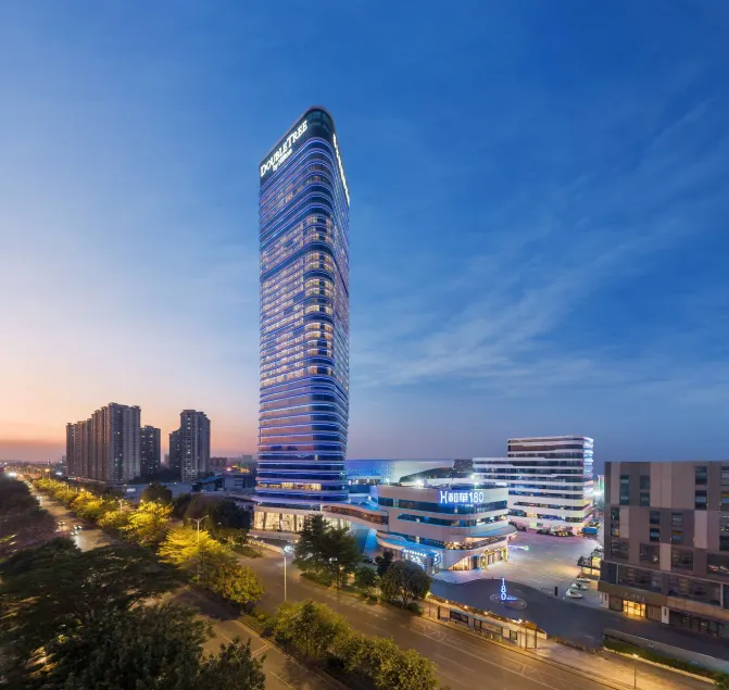 DoubleTree by Hilton Foshan Nanhai - Image 1
