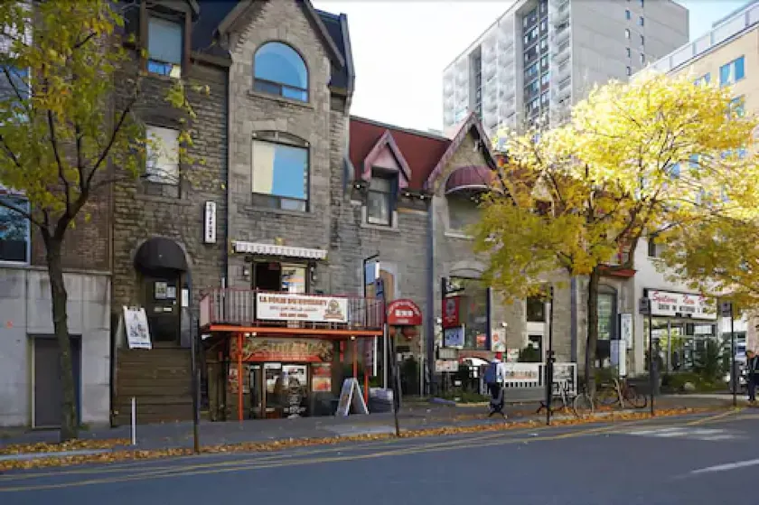 Destination Stays Montreal Downtown - Image 1