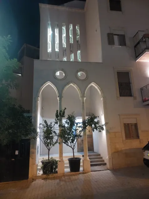 Jaffa Getaway sea front, luxury Duplex, Port & Old City 2m walk - Image 1