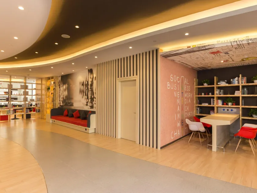 ibis Shenyang north station - Image 1