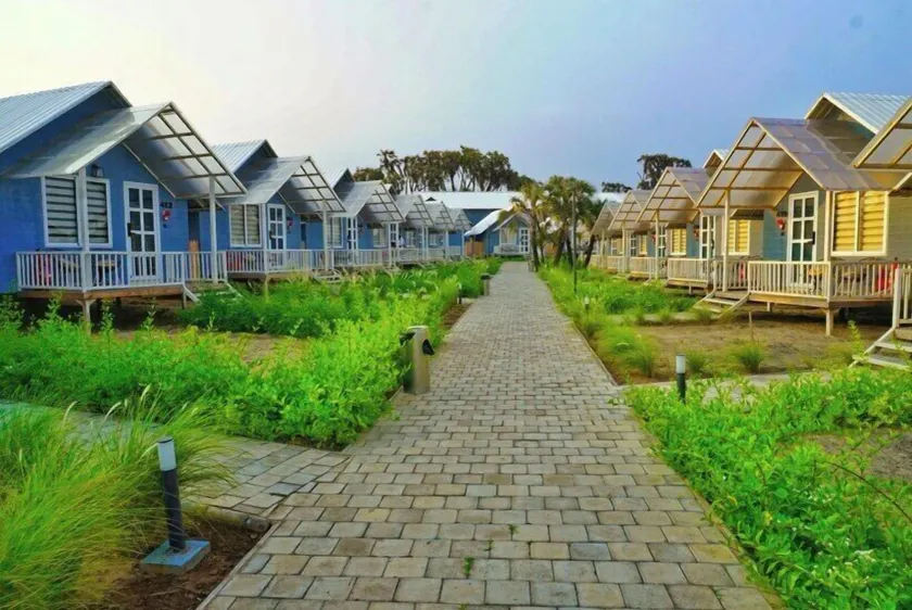 Praveg Beach Resort Nagoa Beach Diu - Image 1