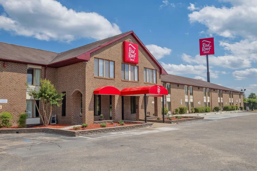 Red Roof Inn Roanoke Rapids - Image 1