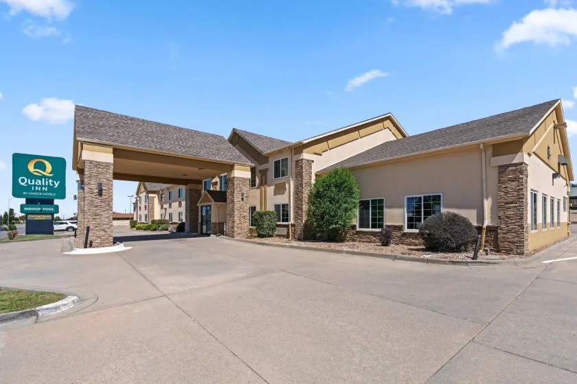 Quality Inn Dodge City - Image 1