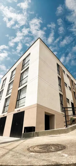 Hotel Estar - Image 1