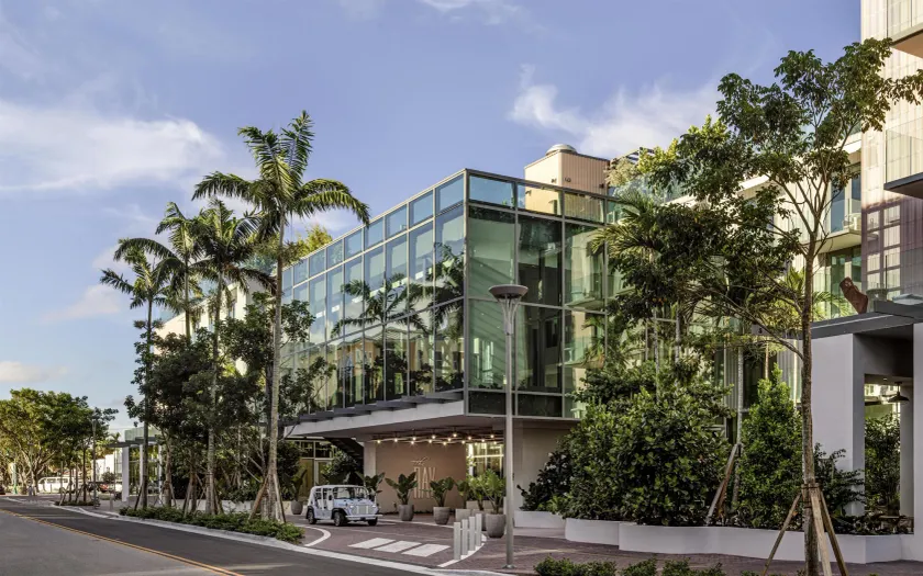 The Ray Hotel Delray Beach, Curio Collection by Hilton - Image 1
