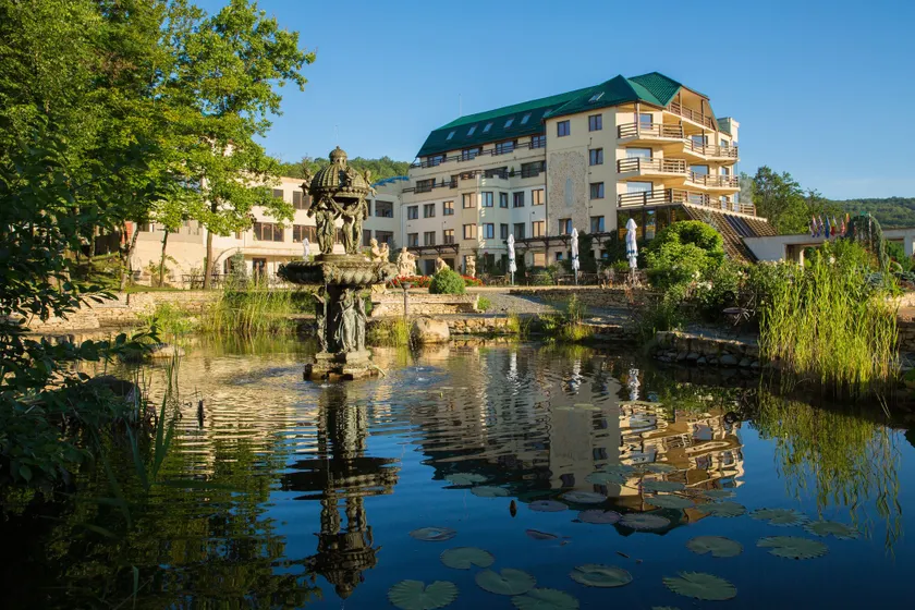SunGarden Golf & Spa Resort - Image 1