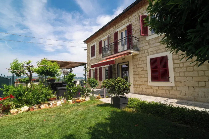 CasaBella 22 - Image 1