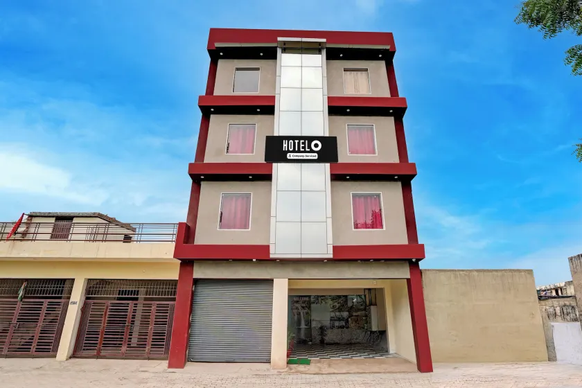 Super Hotel O by OYO Fountain Chowk Formerly Hari Residency - Image 1