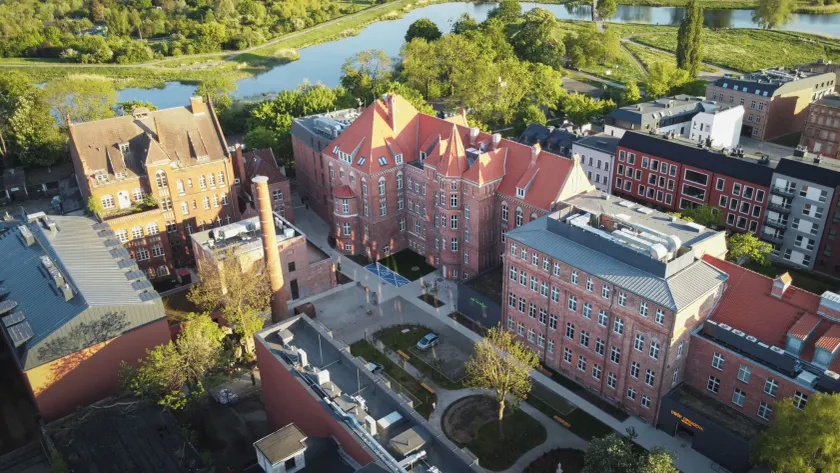 ARCHE Dwór Uphagena Gdańsk - Image 1