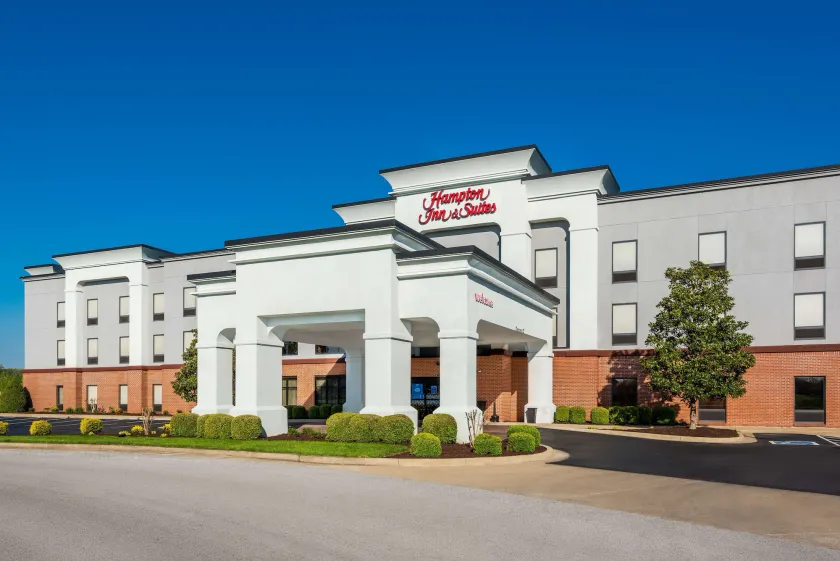 Hampton Inn & Suites Hopkinsville - Image 1