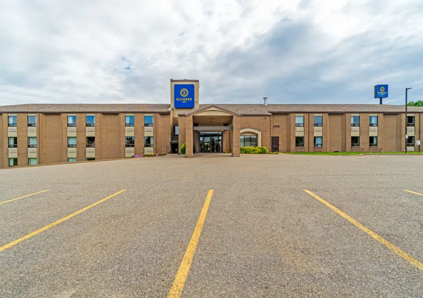 Slumber Inn - Image 1