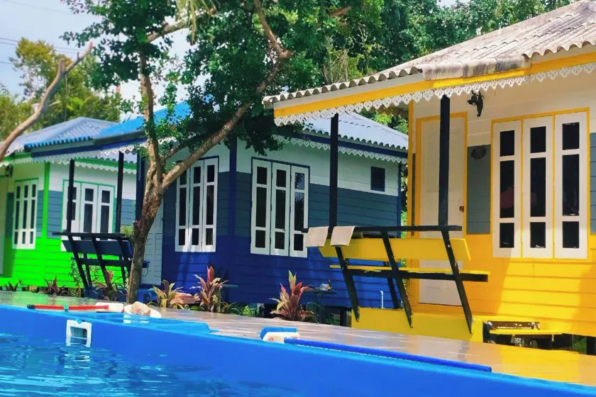 Phetmanee Resort - Image 1