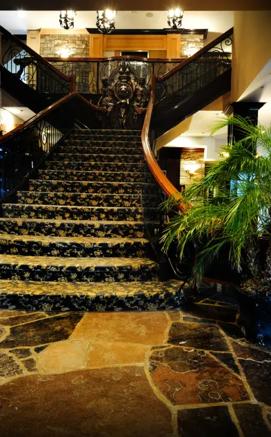 Stone Mill Inn - Hall