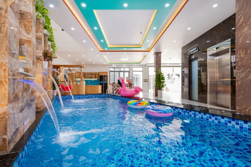 126 Vung Tau Pool Villa Back Beach From 4 To 12 Rooms Options - Image 1