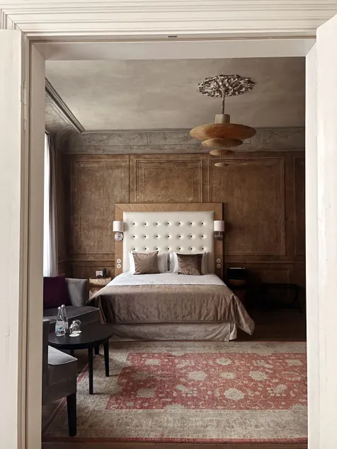 Dome Hotel - Image 1
