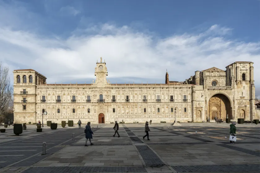 Parador de Turismo de León - Image 1