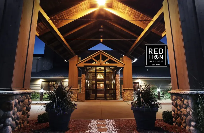 Red Lion Inn & Suites Grimes - Image 1