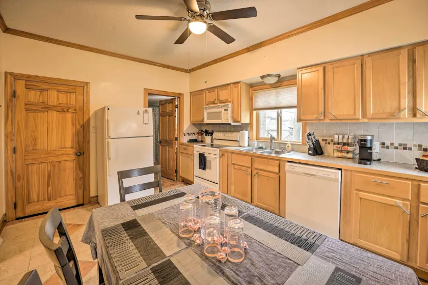 All-Season Grand Haven Getaway with Deck! - Interior