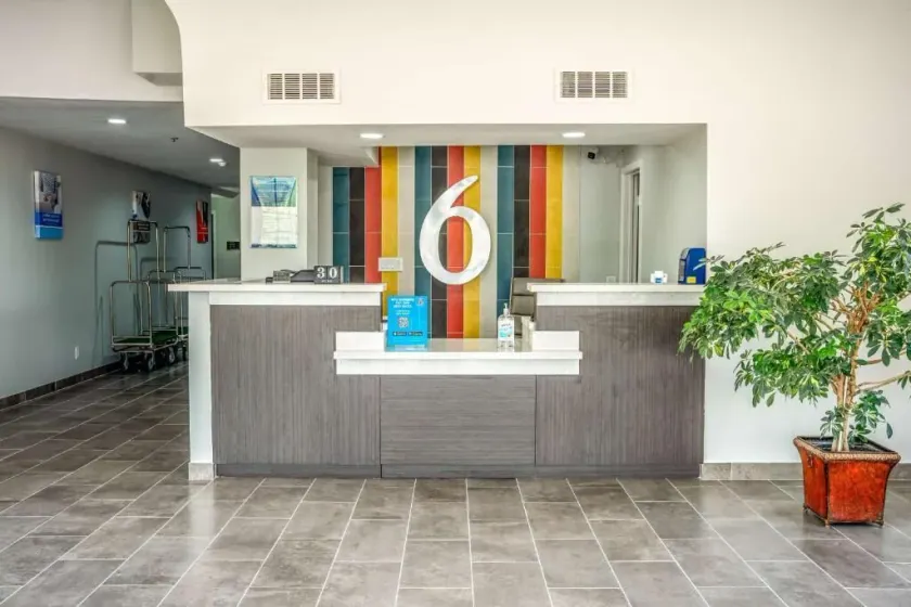 Studio 6 Claremore OK - Image 1