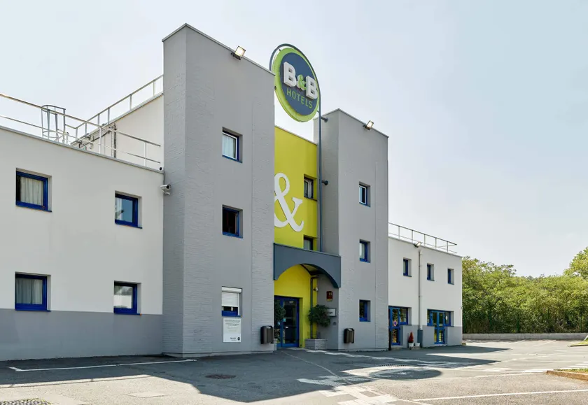 B&B HOTEL Montlhéry - Image 1