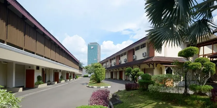 C'One Hotel Cempaka Putih - Image 1