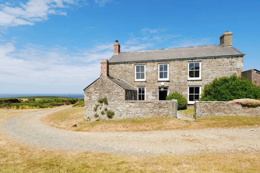 Bosistow Farmhouse - Image 1