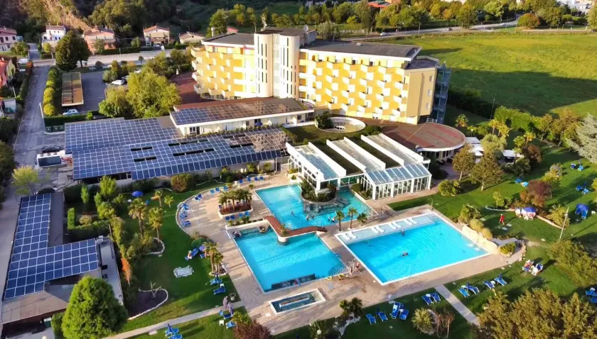 Hotel Terme Leonardo - Image 1