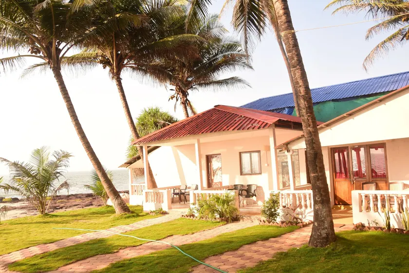 Sea View Resort - Image 1