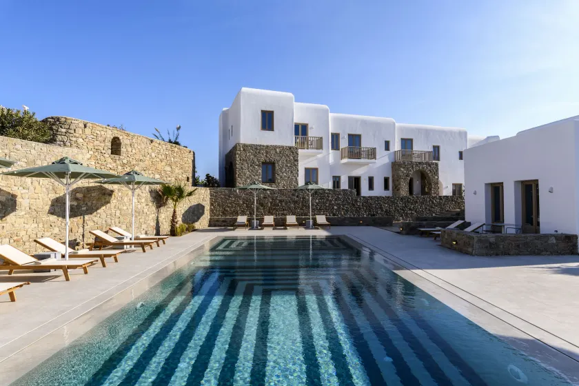 Camarades Mykonos - Image 1