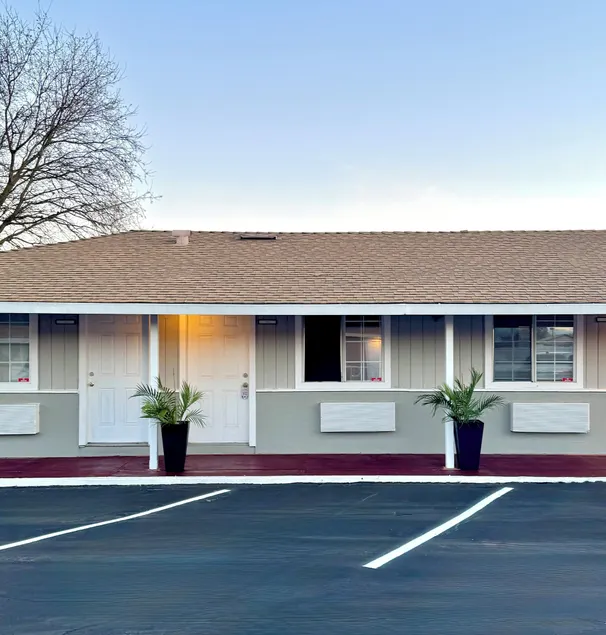 Budget Motel - Image 1