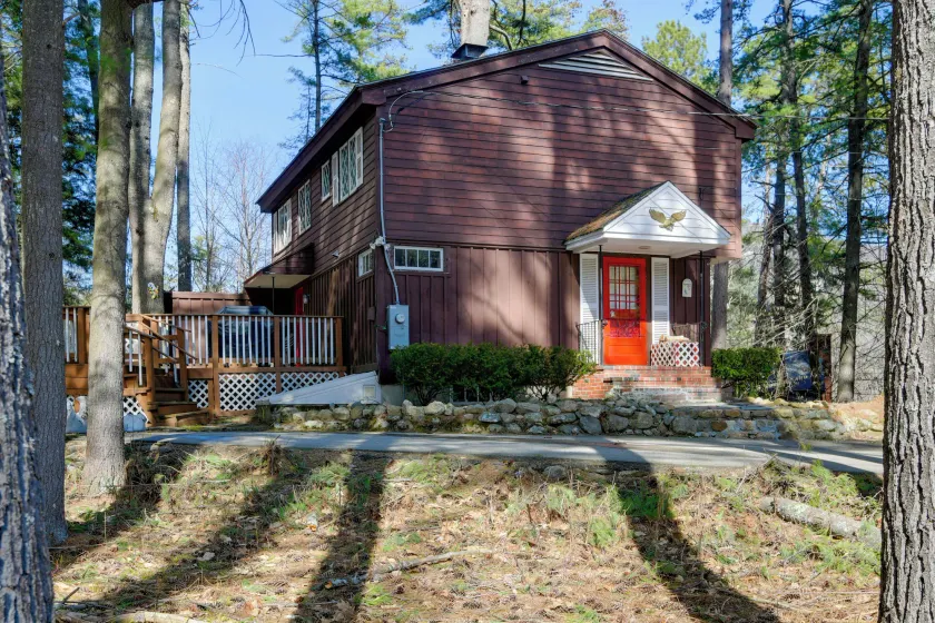 North Conway Home < Walk to Slopes at Cranmore! - Image 1