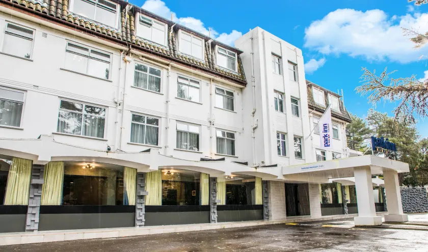 Park Inn by Radisson Bournemouth - Image 1