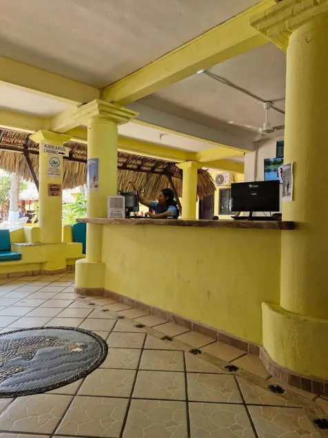 Hotel y Bungalows Acuario - Image 1
