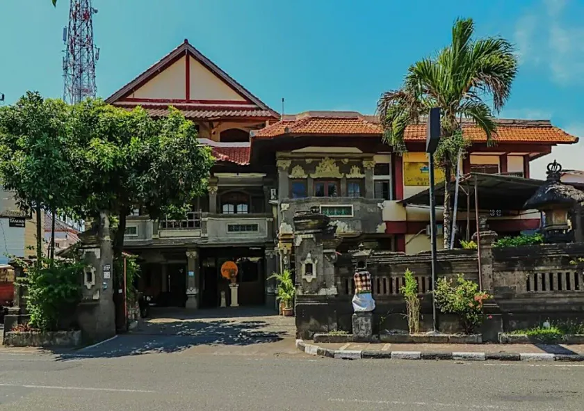 Hotel Candra Adigraha - Image 1