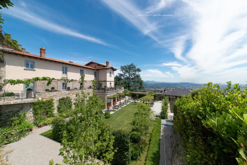 Relais San Vigilio al Castello - Image 1