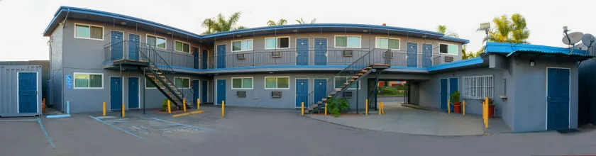Comet Motel - Image 1