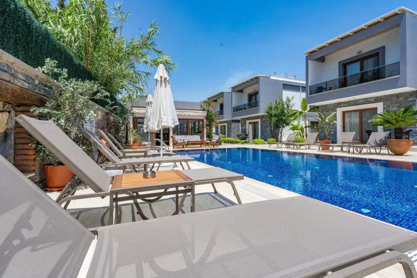 Maye Residence - Image 1