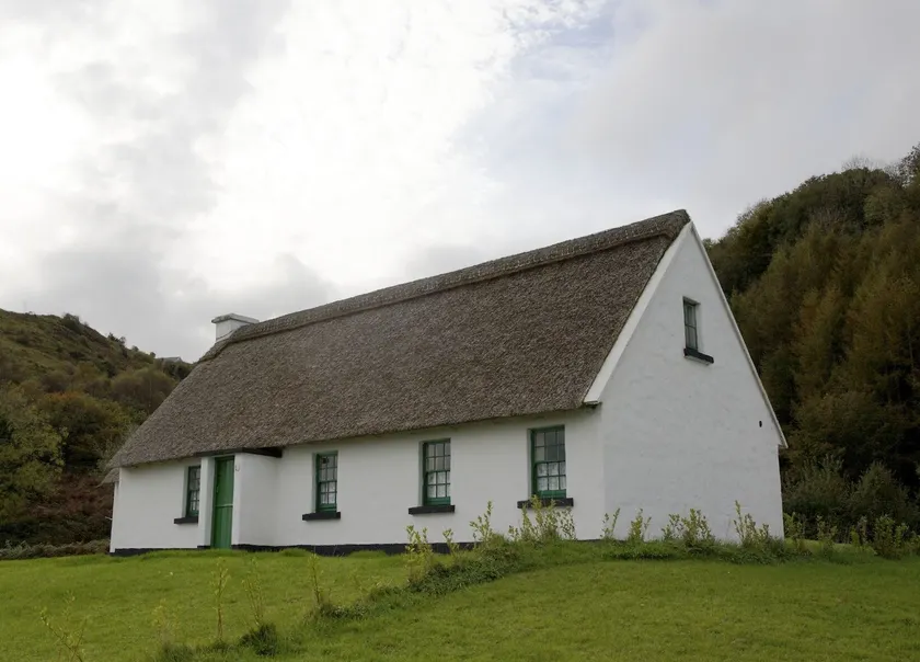 Corofin 3 bed No 5 - Image 1