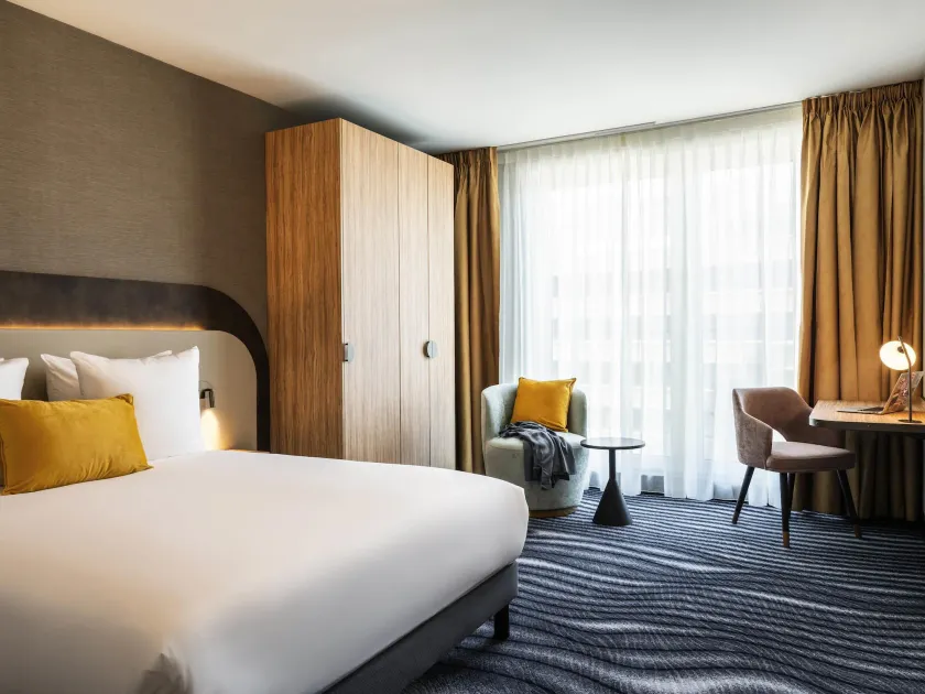 Mercure Amsterdam North Station  - Image 1