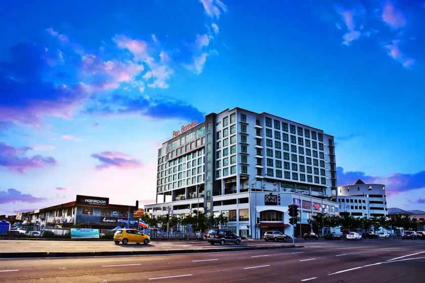 Pan Borneo Hotel Kota Kinabalu - Image 1