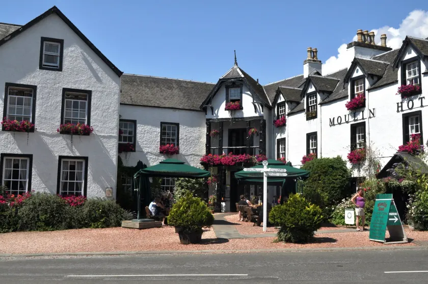 Moulin Hotel - Image 1