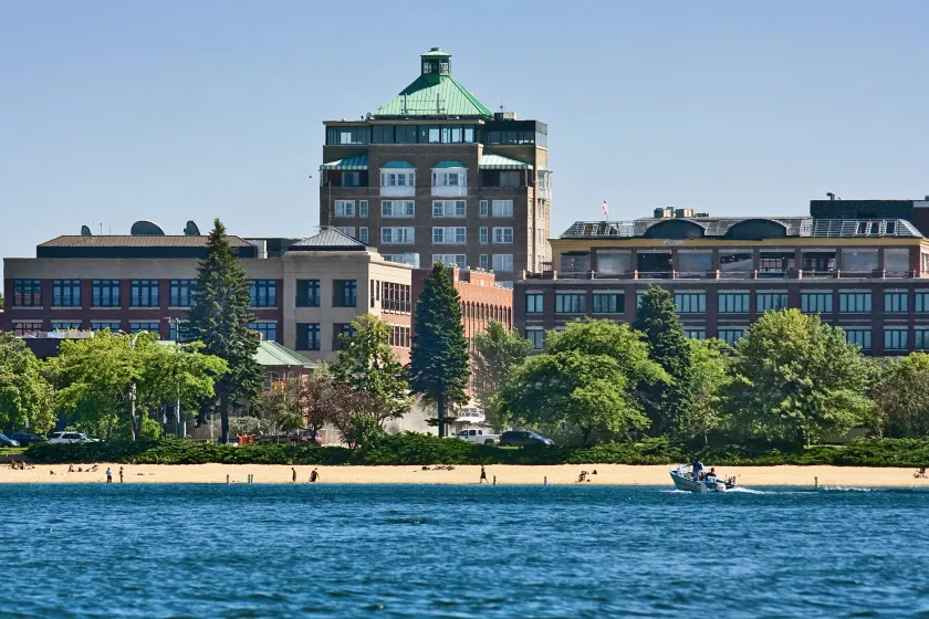 Park Place Hotel & Conference Center - Image 1