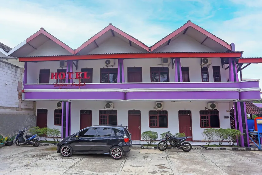 Hotel O Danau Indah - Image 1