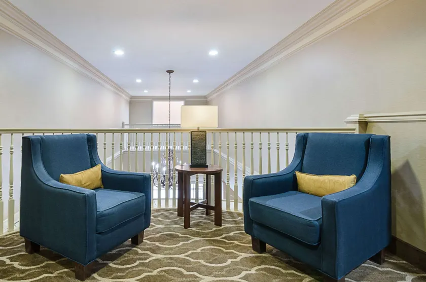Quality Suites Springdale West I-49 - Image 1