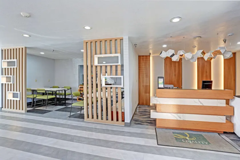 Quality Inn Pierre-Fort Pierre - Image 1