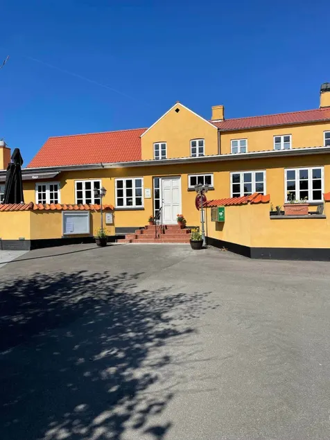 Orø Kro & Hotel - Image 1