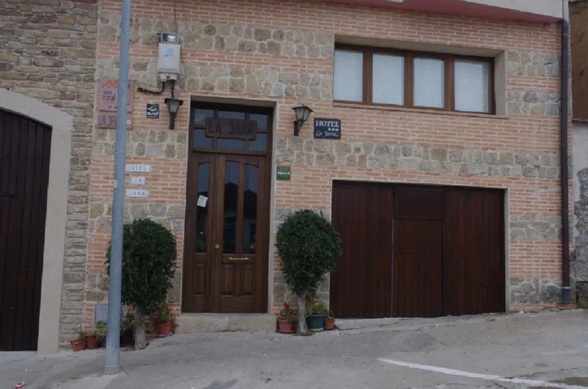 Hotel Rural La Jara - Image 1